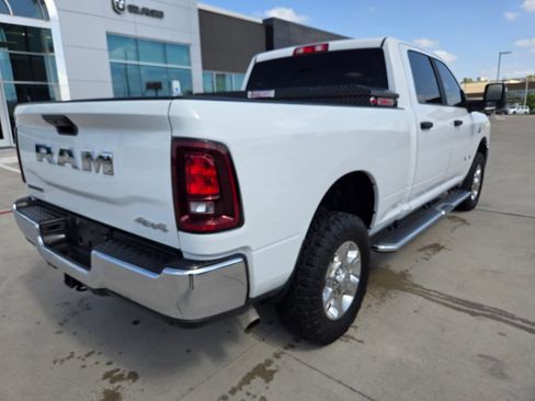 Used 2025 RAM 2500 Big Horn AWD/4WD image 3