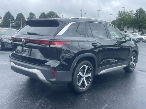 Certified 2026 Volkswagen Tiguan SE w/ Panoramic Sunroof Package FWD image 7