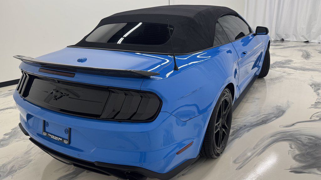 Used 2022 Ford Mustang Premium RWD image 9