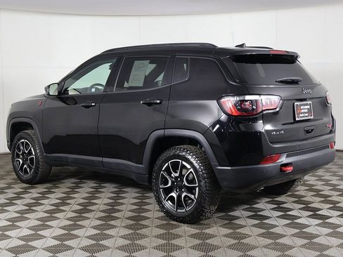 Used 2024 Jeep Compass Trailhawk image 7