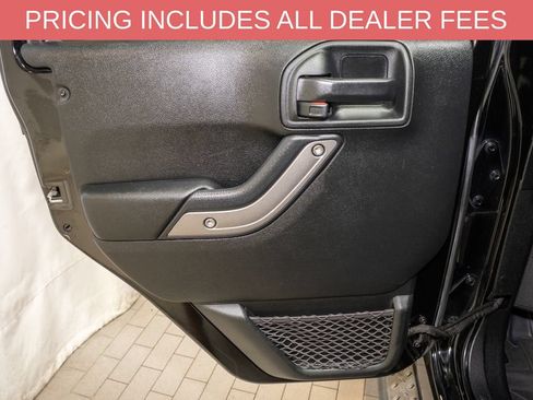 Used 2018 Jeep Wrangler Unlimited Sport S AWD/4WD image 9