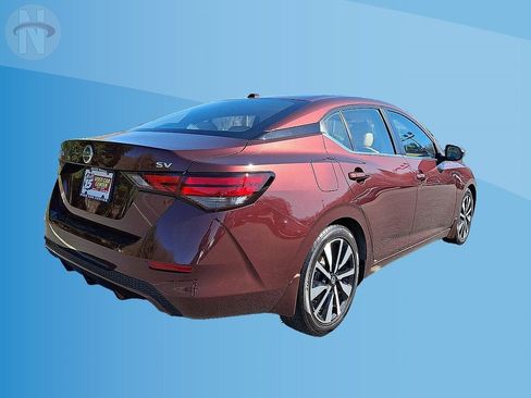 Used 2022 Nissan Sentra SV w/ SV Premium Package FWD image 12