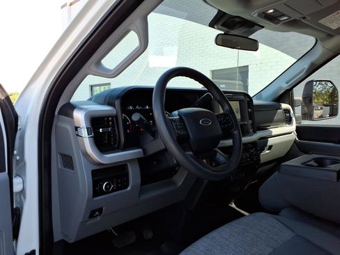 Used 2025 Ford F250 XLT AWD/4WD image 5