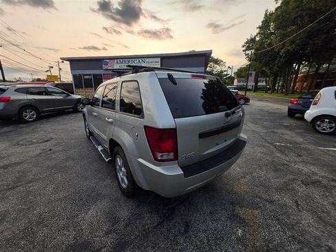 Used 2008 Jeep Grand Cherokee Laredo AWD/4WD image 5