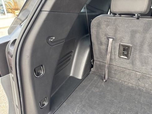 Used 2023 Chevrolet Traverse LT w/ LT Premium Package image 34