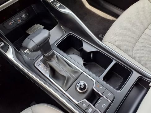 New 2026 Kia Sorento S FWD image 6