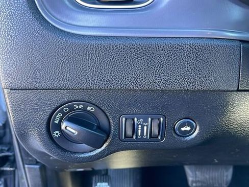 Used 2023 Dodge Charger GT image 13
