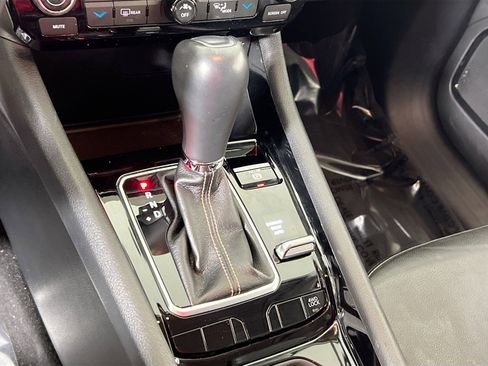 Used 2022 Jeep Compass Limited image 16