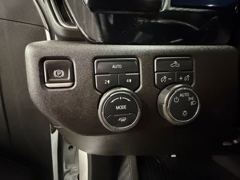 Used 2025 Chevrolet Silverado 1500 LT image 20