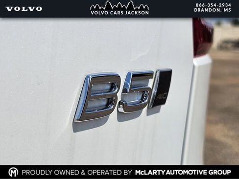 New 2026 Volvo XC40 B5 Plus w/ Protection Package Premier image 26