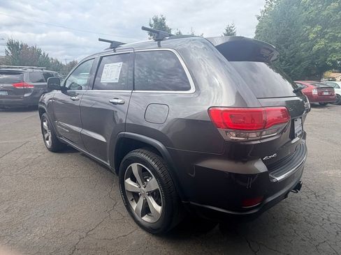 Used 2015 Jeep Grand Cherokee Limited w/ Trailer Tow Group IV AWD/4WD image 9