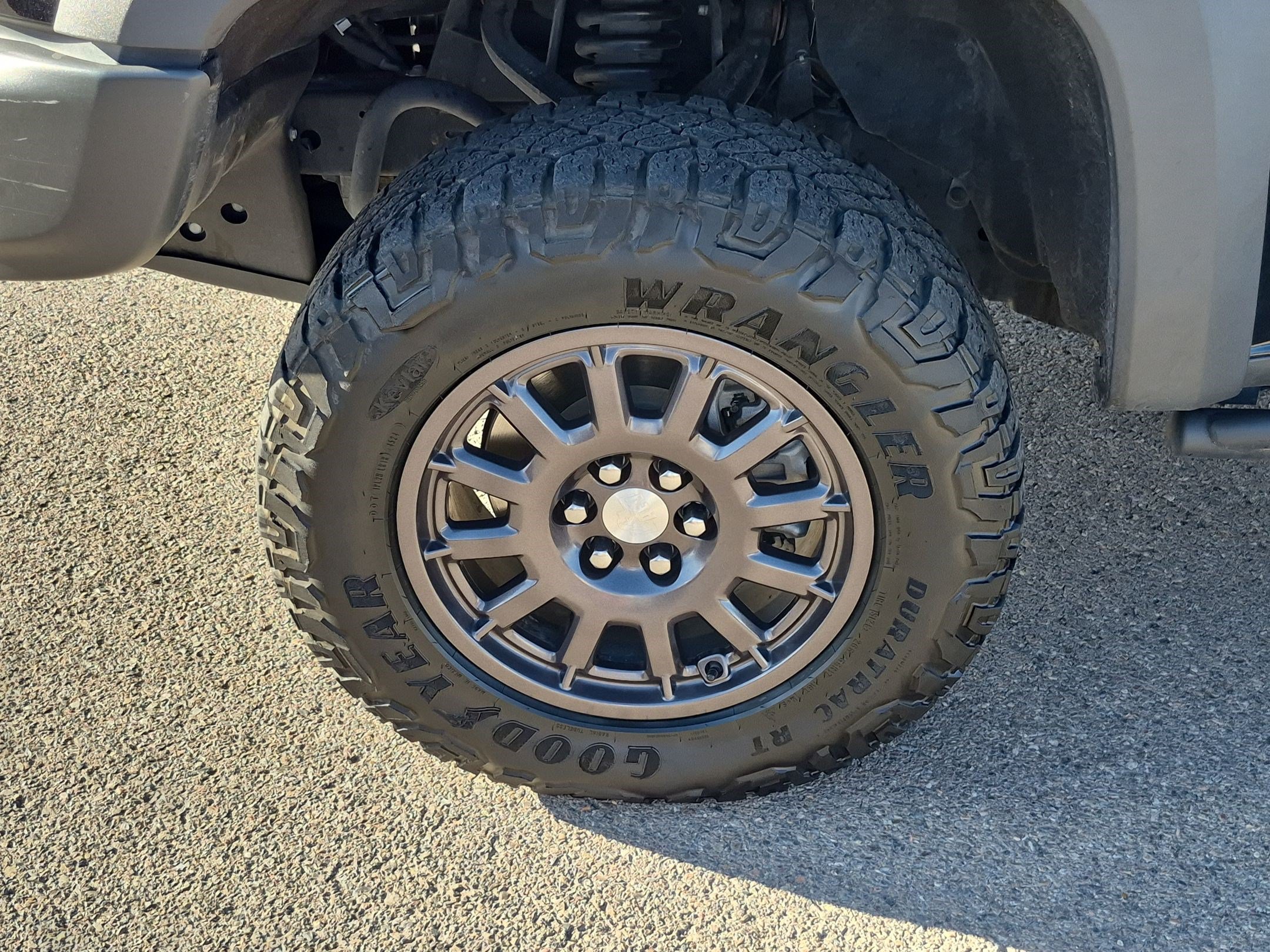Used 2022 Chevrolet Colorado ZR2 w/ Colorado ZR2 Bison Edition AWD/4WD image 11