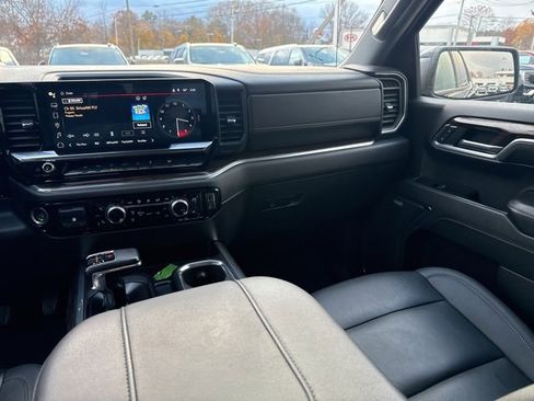 Certified 2023 GMC Sierra 1500 Elevation w/ Elevation Premium Package image 15