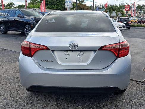 Used 2017 Toyota Corolla LE FWD image 6
