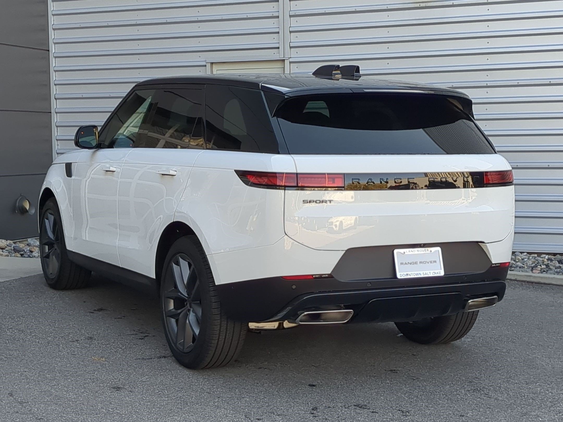 New 2027 Land Rover Range Rover Sport SE AWD/4WD image 7