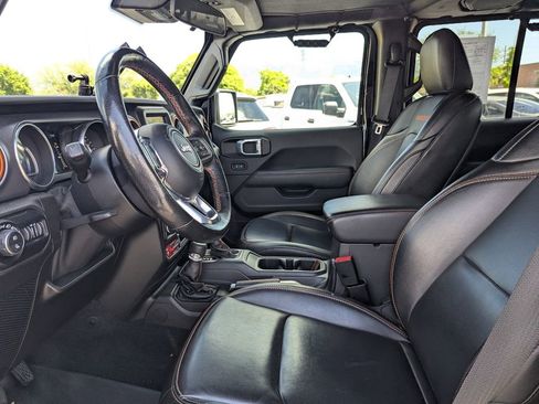 Used 2021 Jeep Gladiator Mojave w/ Cold Weather Group AWD/4WD image 24