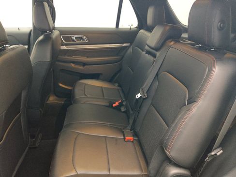 Used 2019 Ford Explorer Sport w/ Ford Safe & Smart Package AWD/4WD image 18