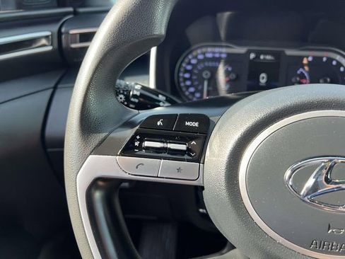 Used 2023 Hyundai Santa Cruz SE image 16