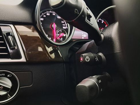 Used 2016 Mercedes-Benz GLE 350 4MATIC SUV Premium image 16