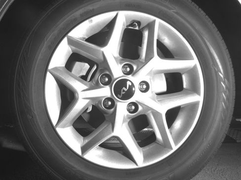 Used 2025 Kia Soul LX w/ LX Technology Package FWD image 12