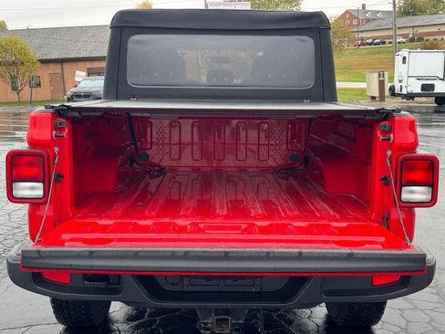 Used 2020 Jeep Gladiator Sport w/ Quick Order Package 24S image 4