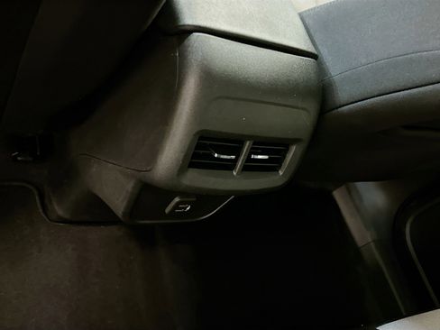 Used 2022 Chevrolet Equinox LT image 28