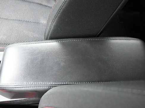 Used 2017 GMC Terrain SLE w/ Convenience Package image 32