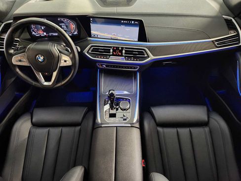 Used 2022 BMW X7 xDrive40i w/ Premium Package AWD/4WD image 4