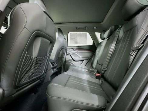 New 2025 Audi Q5 Premium Plus image 9