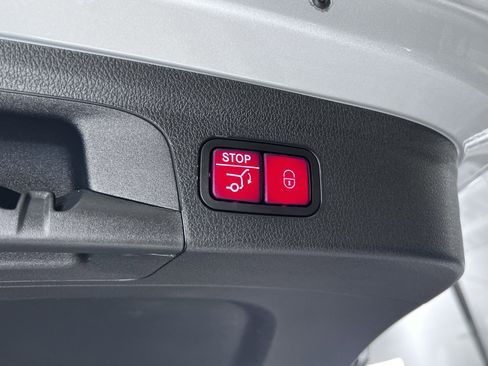 Used 2021 Mercedes-Benz GLE 350 4MATIC w/ 3rd Row Seat Package image 30