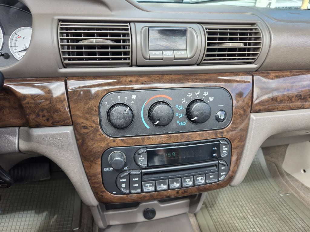 Used 2006 Chrysler Sebring Limited FWD image 20