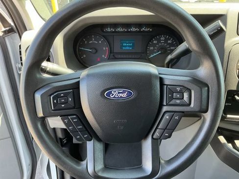 Used 2023 Ford E-450 and Econoline 450 Super Duty RWD image 14