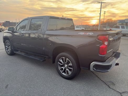 Used 2024 Chevrolet Silverado 1500 LT image 5