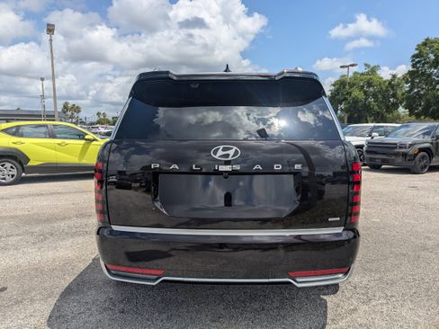 Used 2026 Hyundai Palisade Calligraphy AWD/4WD image 6