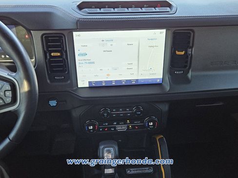 Used 2024 Ford Bronco Badlands image 15