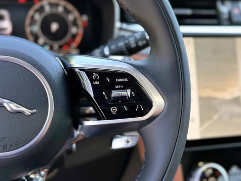 New 2026 Jaguar F-PACE R-Dynamic S AWD/4WD image 23