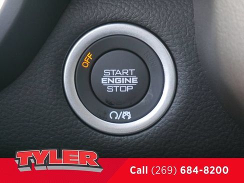 New 2026 RAM 1500 4x4 Crew Cab image 29