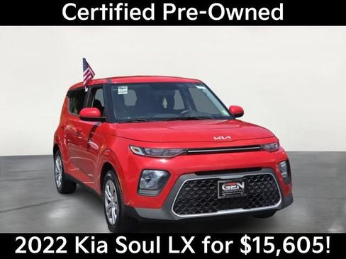 Used 2022 Kia Soul LX FWD image 1