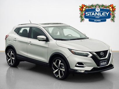 Used 2022 Nissan Rogue Sport SL w/ Premium Package