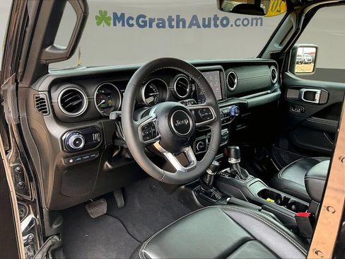 Used 2023 Jeep Wrangler Unlimited Sahara w/ Dual Top Group AWD/4WD image 20