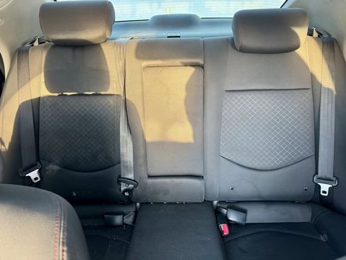 Used 2012 Kia Forte SX image 18