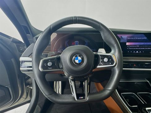 Used 2023 BMW 760i xDrive w/ Luxury Rear Seating Package image 11