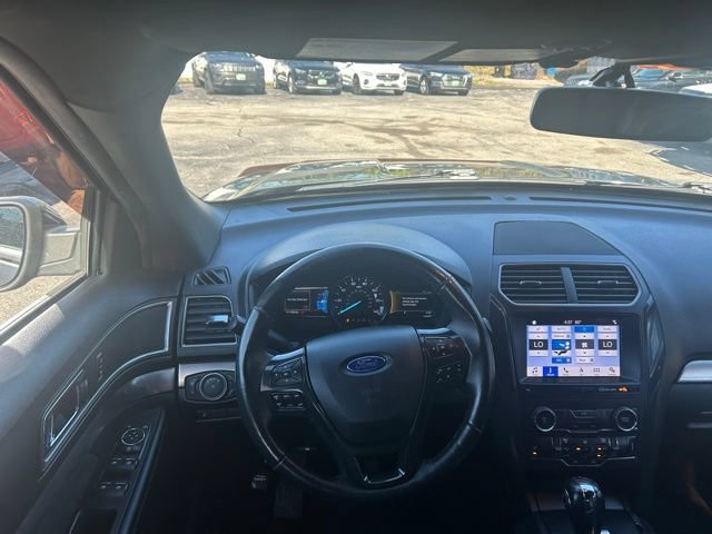 Used 2019 Ford Explorer XLT w/ Equipment Group 202A AWD/4WD image 19