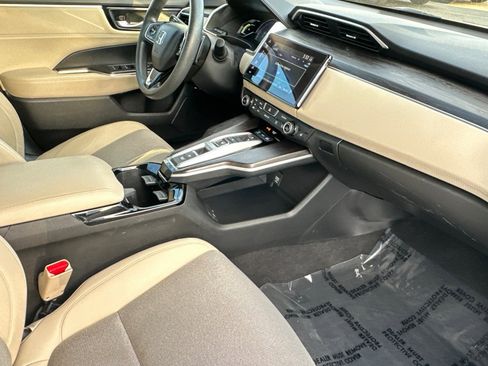 Certified 2021 Honda Clarity Plug-In Hybrid image 15