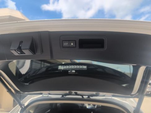 Used 2018 Lexus NX 300 FWD w/ Premium Package image 10