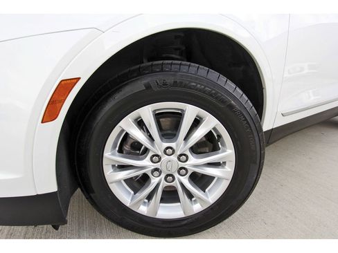 Certified 2025 Cadillac XT5 Luxury image 31