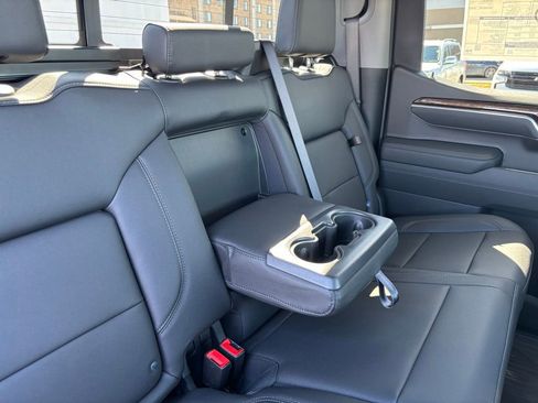 New 2026 GMC Sierra 1500 Elevation w/ Elevation Premium Package AWD/4WD image 29
