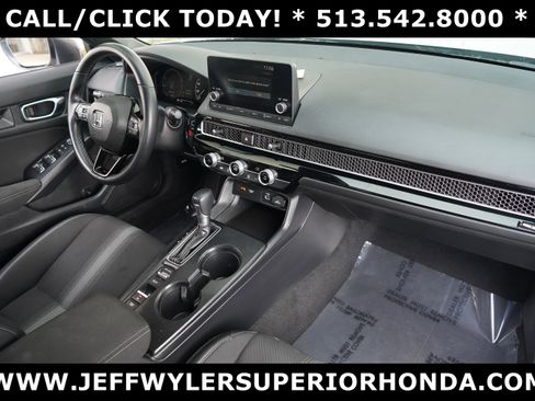 Used 2023 Honda Civic Sport image 32