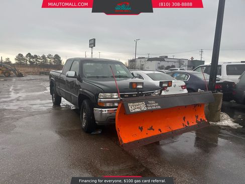 Used 2000 Chevrolet Silverado 2500 LT image 3