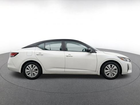 Used 2025 Nissan Sentra S FWD image 14